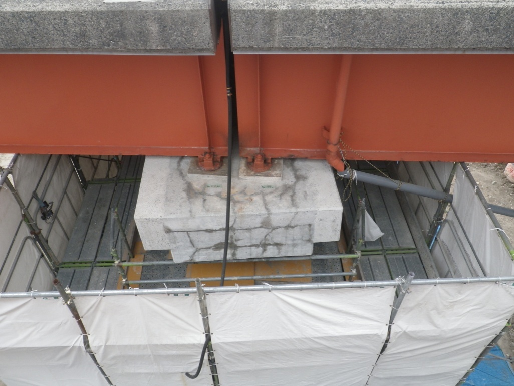 写真01 | 厳城橋　（橋脚）| 施工実績 | ASRリチウム工法協会